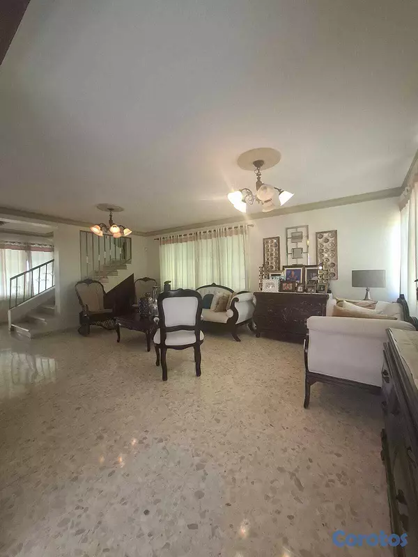 casas - Casa Venta Entre Cayetano Germosén e Independencia 10