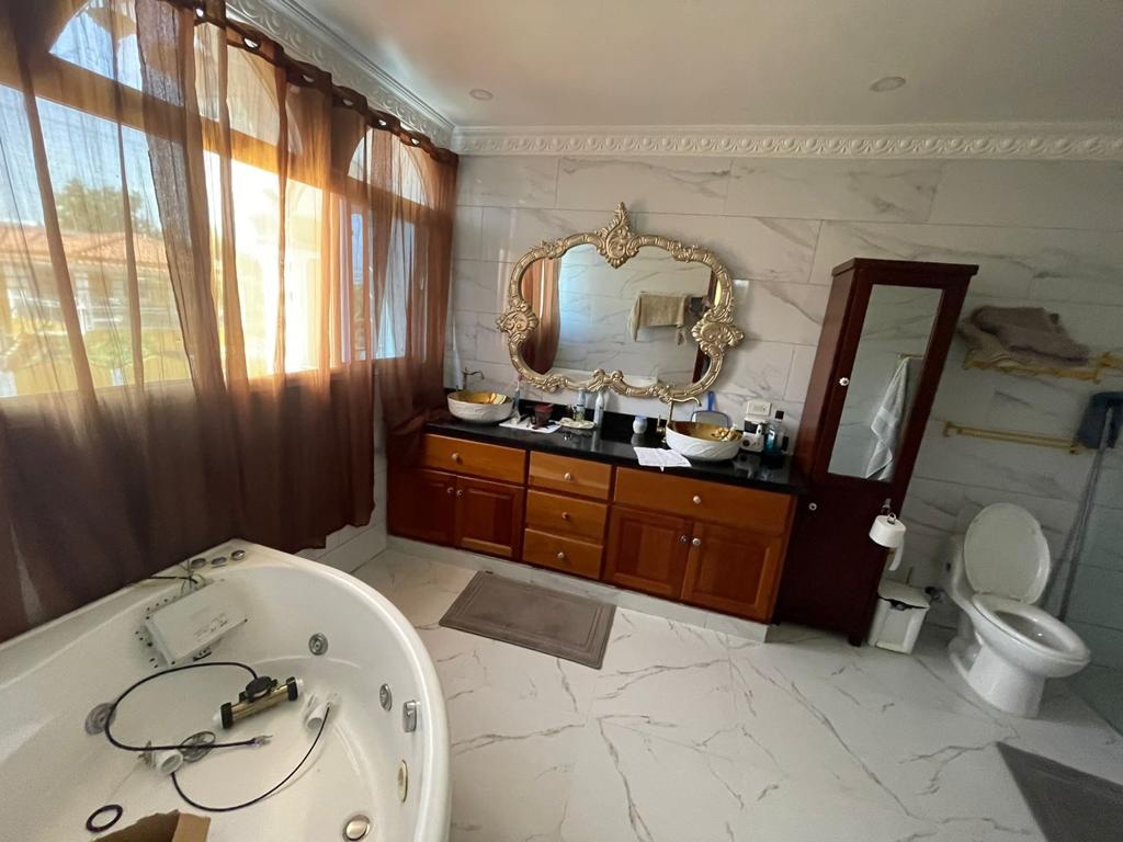 casas - Venta de Mansión en la autopista de san isidro con 784 mts prado oriental  5