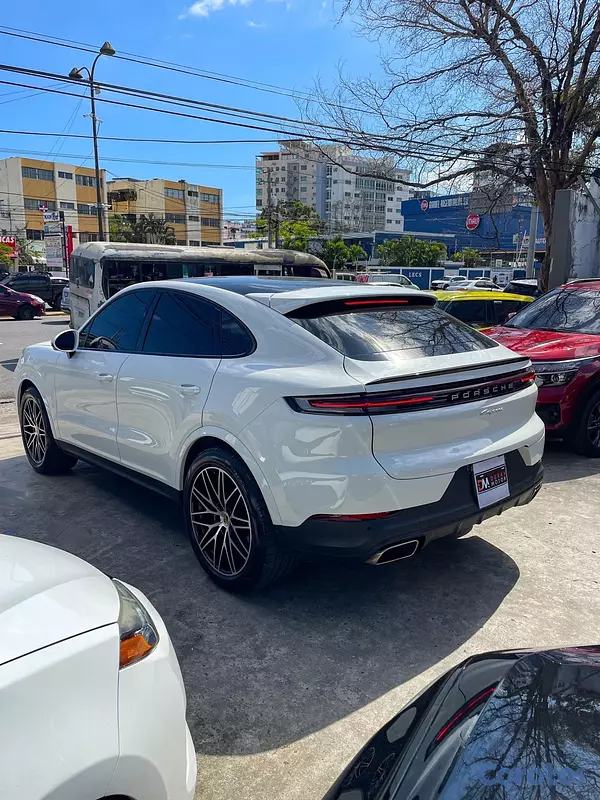 jeepetas y camionetas - Porsche Cayenne Coupé 2024 7