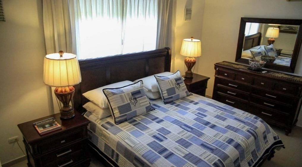 casas vacacionales y villas - Hermosa villa totalmente amueblada
Metro Country Club, Juan Dolio, San Pedro de  2