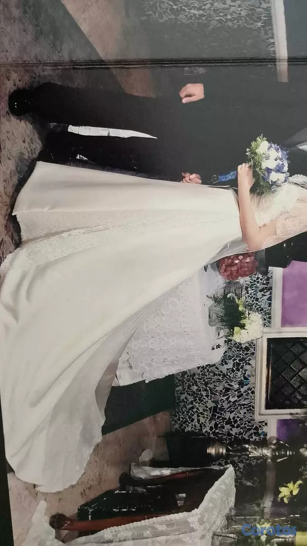 ropa para mujer - Vestido de novia con cola, clásico blanco hueso. E 4