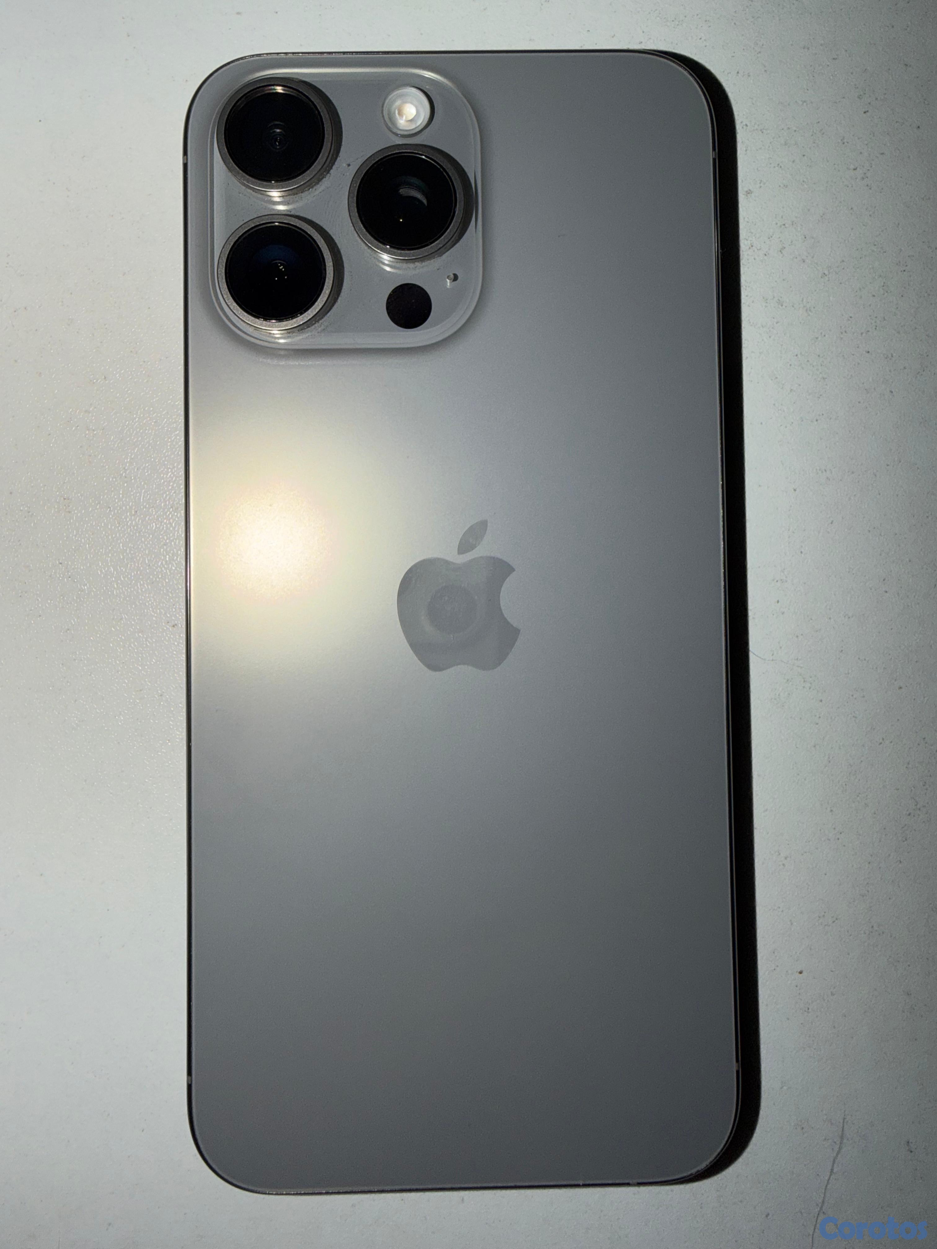 celulares y tabletas - iPhone 15 pro Max  4