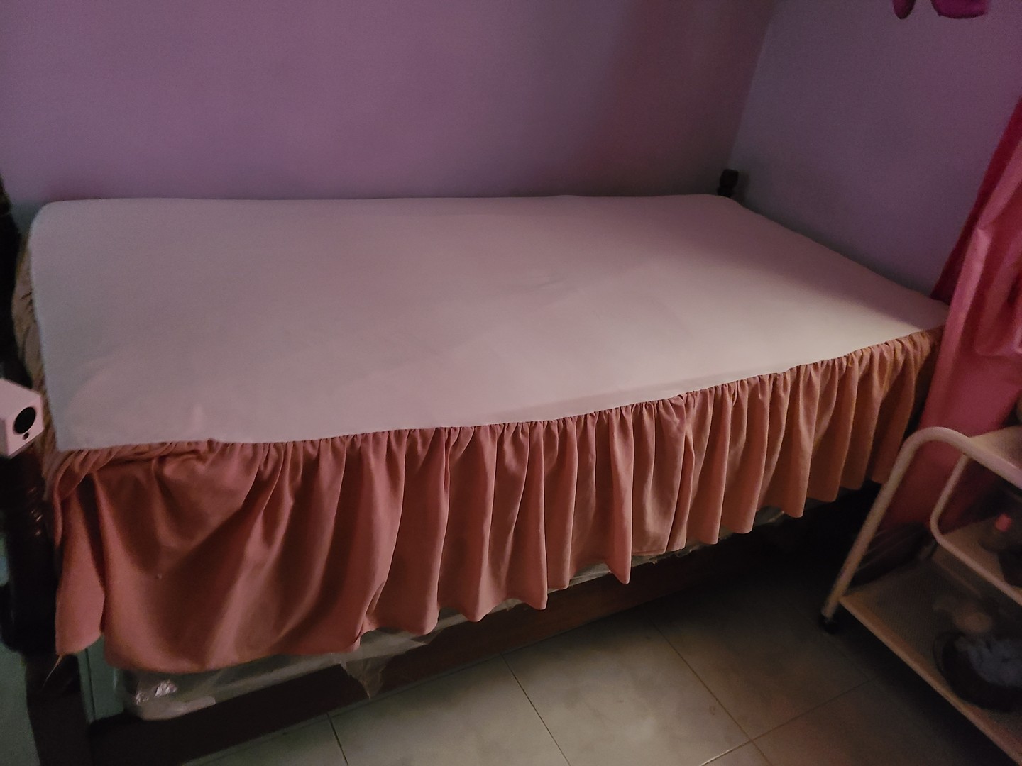 muebles y colchones - Cama en madera caoba con colchones 0