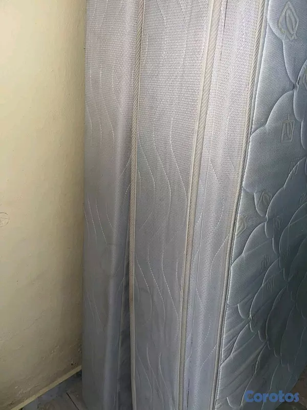 muebles y colchones - Cama de 60" espaldares y colchones  3