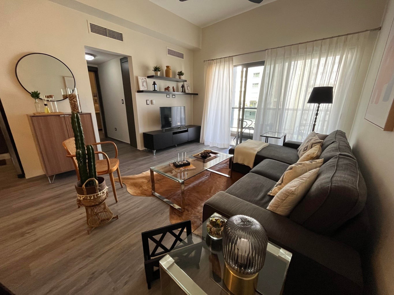 apartamentos - Hermoso Apartamento en la mejor Zona de Piantini, amueblado Dos Habitaciones 2