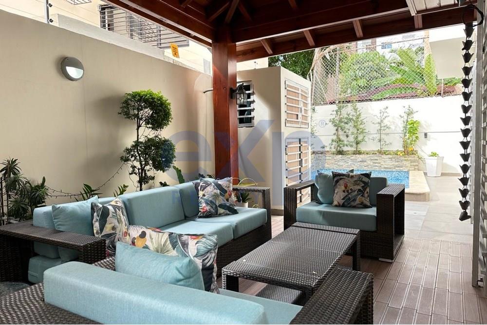 casas - Alquiler de Casa Amoblada en Los Cacicazgos 1