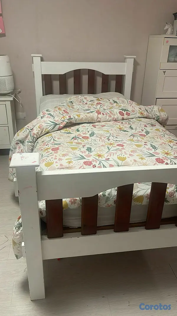 muebles y colchones - VENDO CAMA TWIN CAOBA Y BLANCO 1