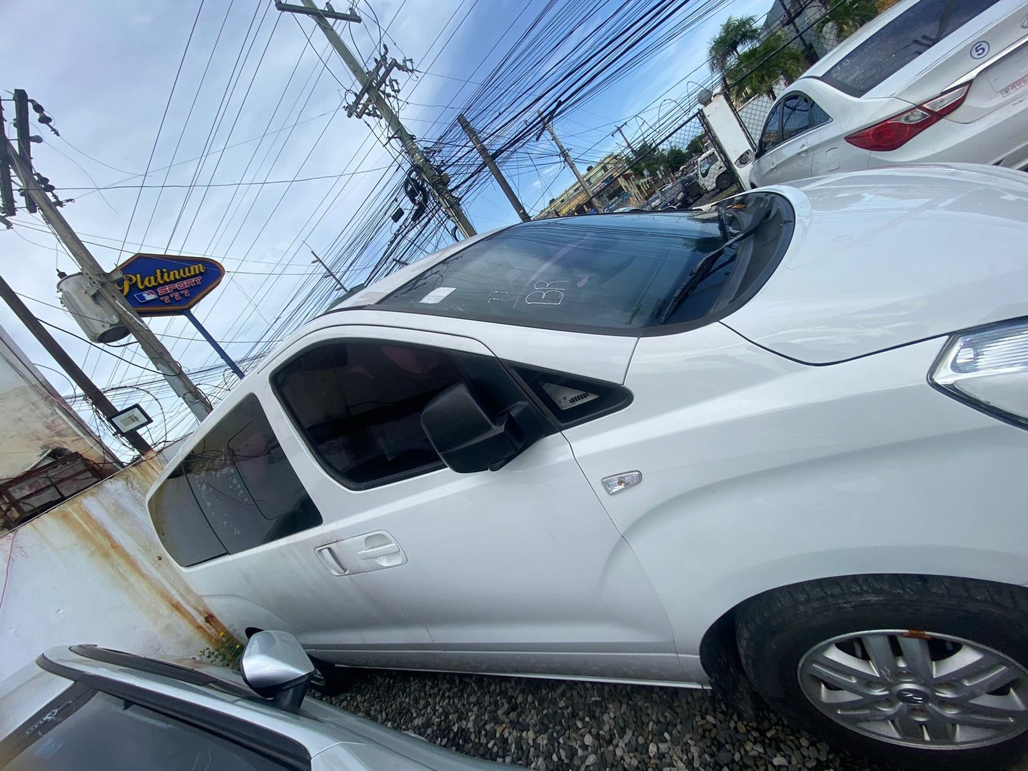 jeepetas y camionetas - HYUNDAI STAREX 2017 BLANCADESDE: RD$ 1,250.000 2