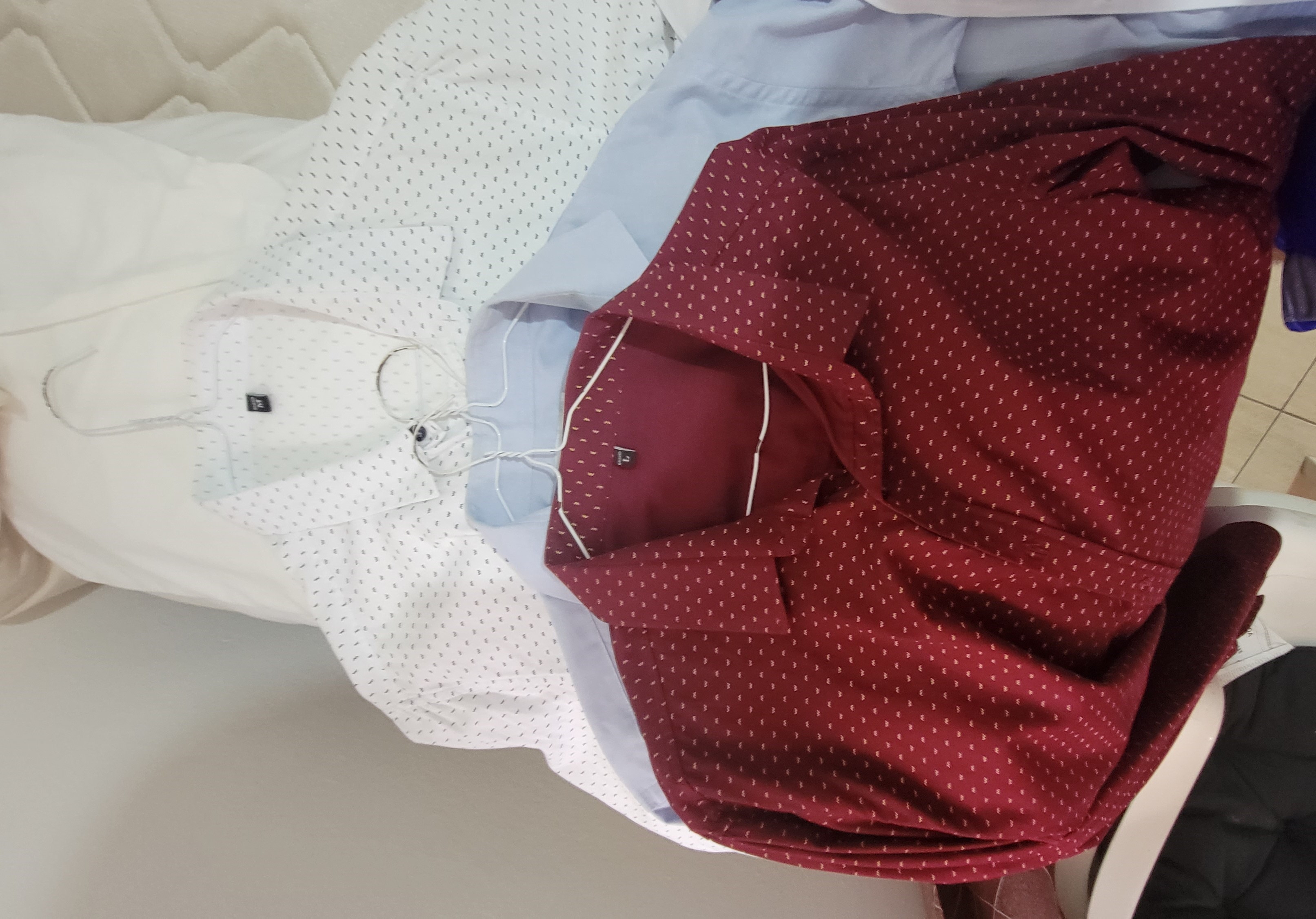 ropa para hombre - **Vendo camisas prácticamente nuevas, size M, L 1