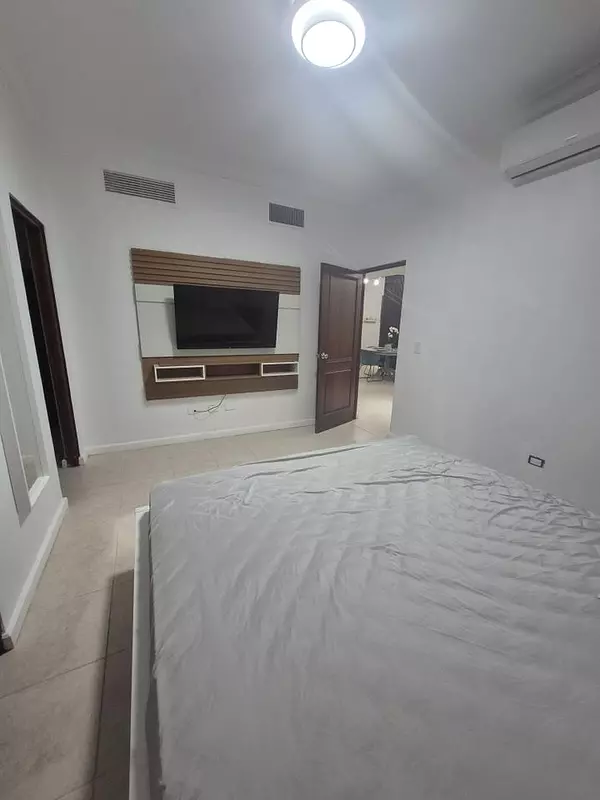 apartamentos - Apartamento Amueblado en Los Cacicazgos, Distrito  8