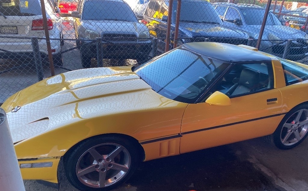 carros - 1986 Chevrolet Corvette  2