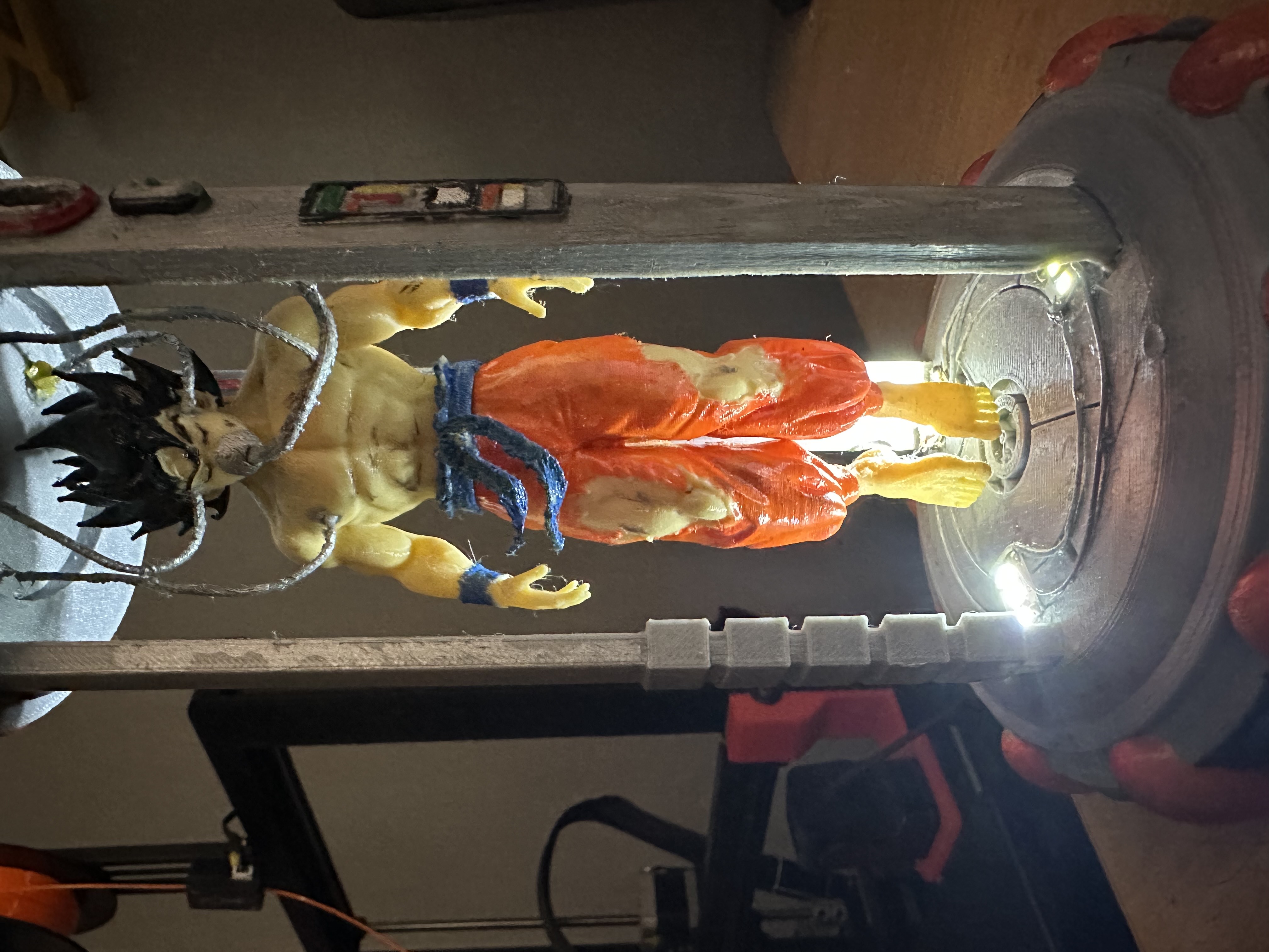 hobby y coleccion - Goku en cámara de recuperación con luz 