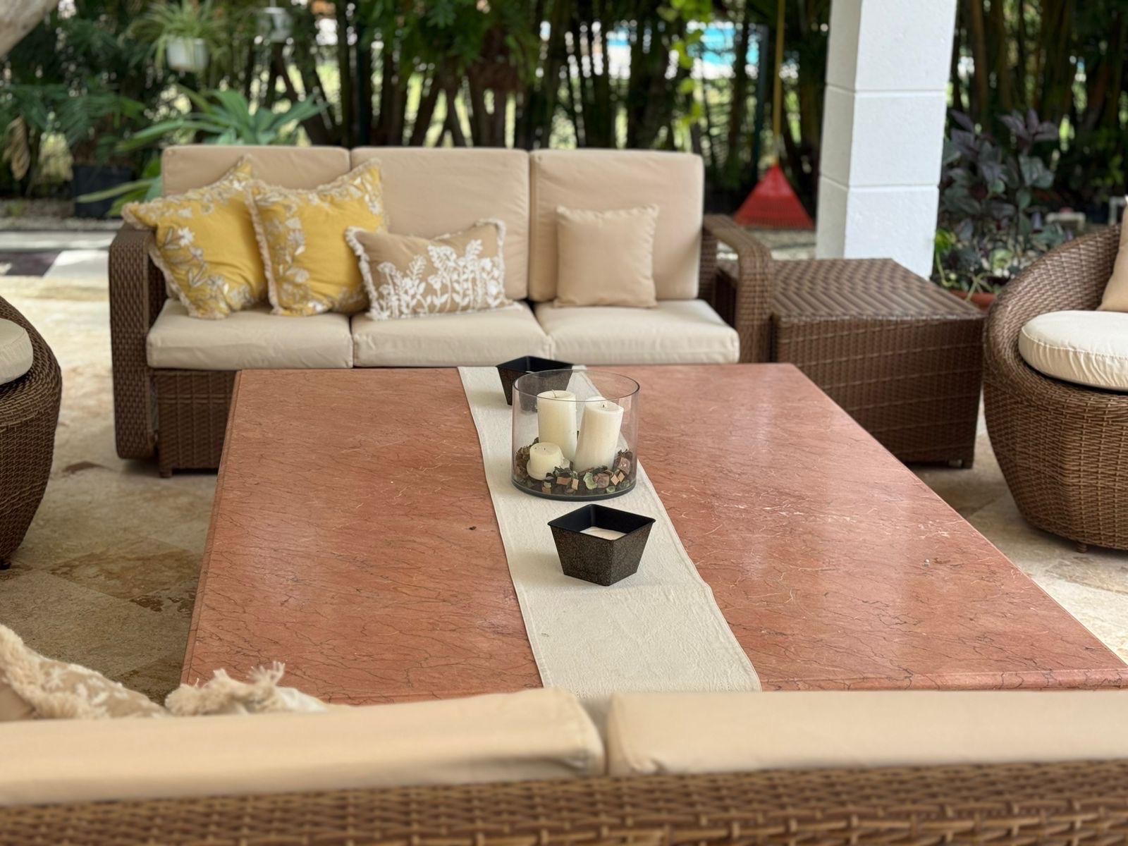 muebles y colchones - Elegante juego de muebles de jardín con mesa de mármol natural. 

  3