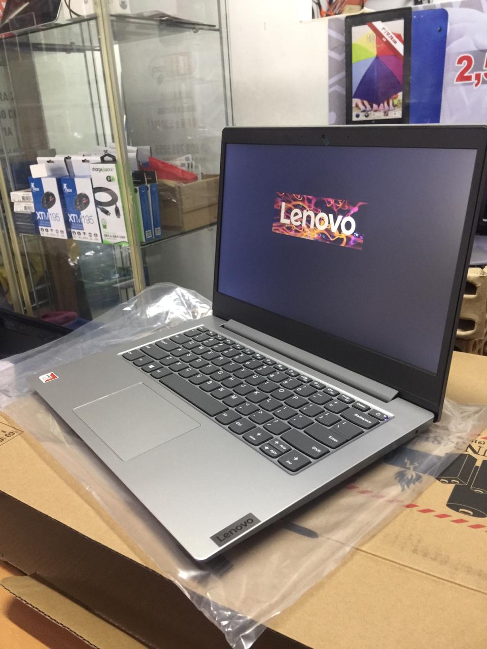 computadoras y laptops - LAPTOP LENOVO IDEAPAD AMD-A6 4 GB 64GB EMMC