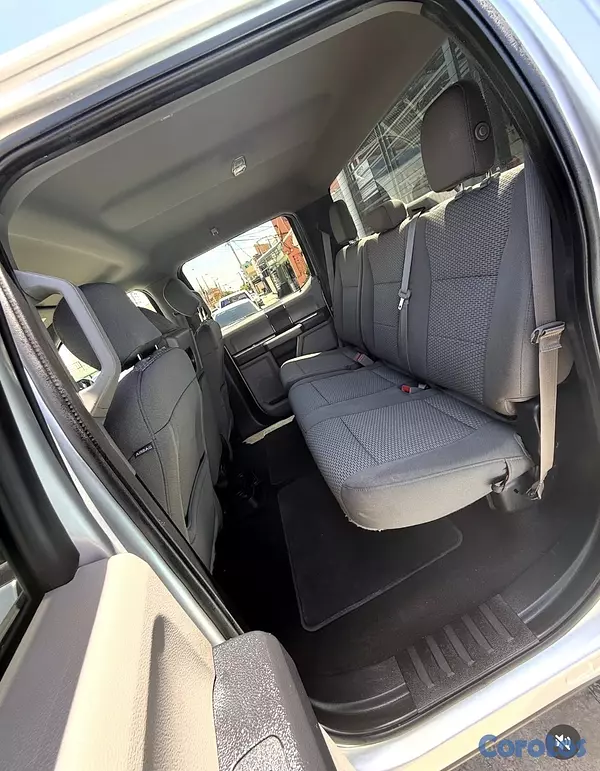 jeepetas y camionetas - Ford F150 XLT 2019 6