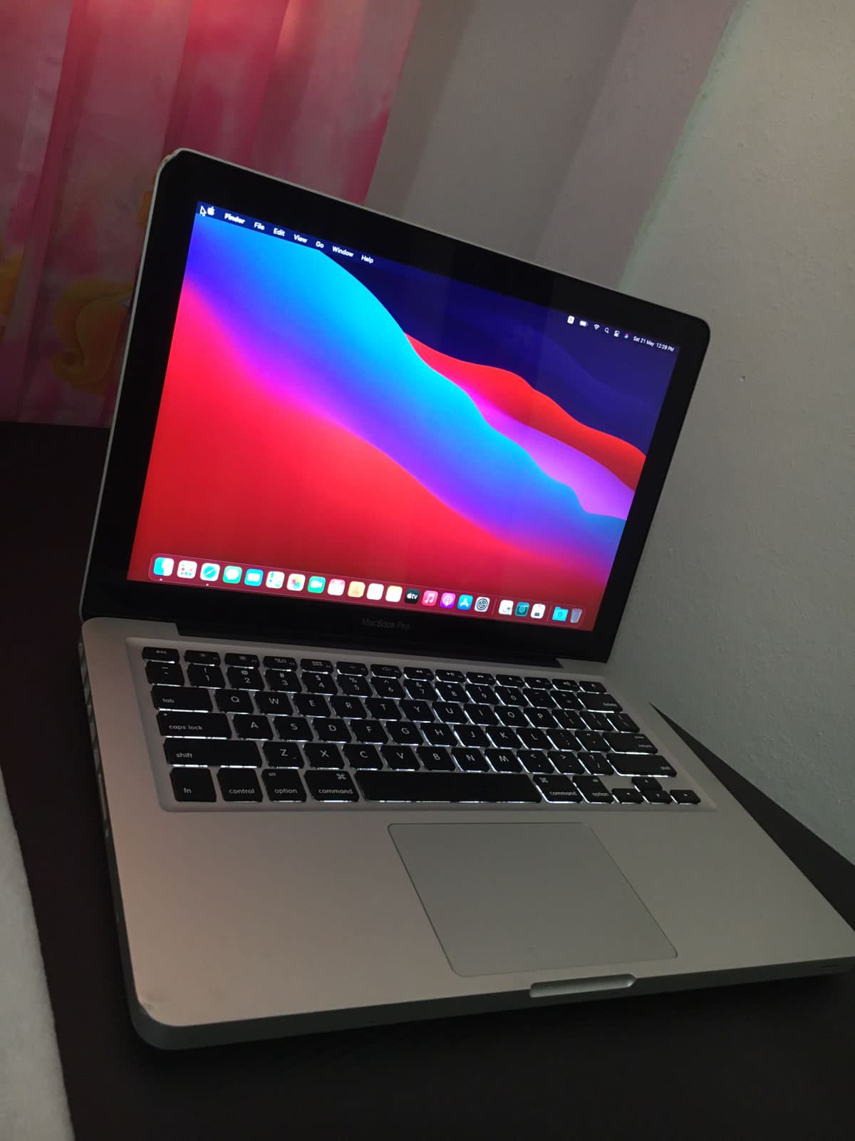 computadoras y laptops - Laptop Mac pro 2012 de regalo un CPU 1