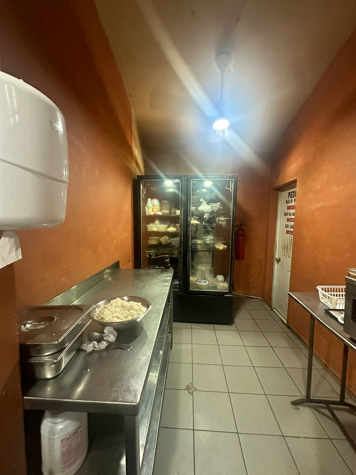 oficinas y locales comerciales - RESTAURANTE EN VENTA EN SOSUA. 5