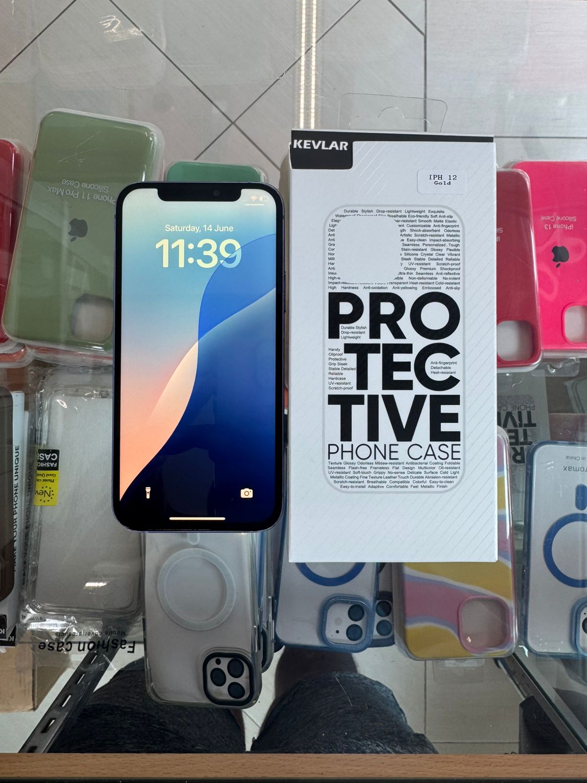celulares y tabletas - iphone 12 morado 128 GB Desbloqueado NO FACE ID. 0