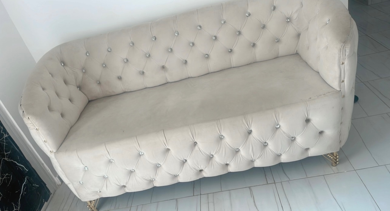 muebles y colchones - Juego de muebles de medio uso tienen un poco de polvo por qué estaban guardados  3