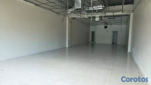 oficinas y locales comerciales - Local ideal para SPA, Oficina, Tienda, en Av. Rómulo Excelente Punto Comercial 2