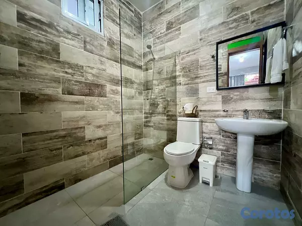 casas vacacionales y villas - Villa en Jarabacoa con 7 habitaciones, piscina, jacuzzi y áreas deportivas 8