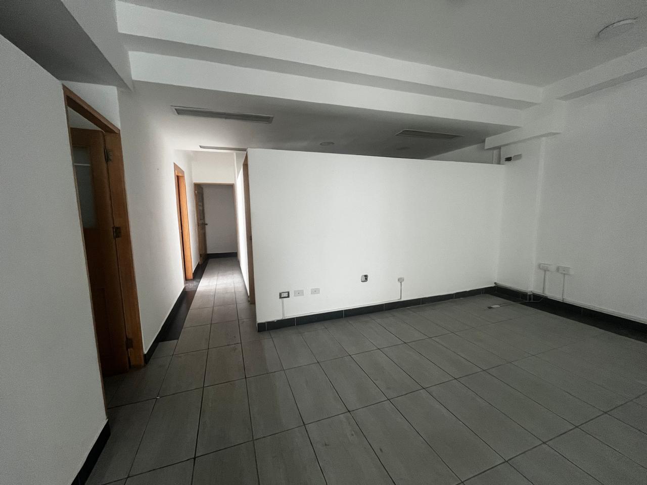 oficinas y locales comerciales - Oficina Alquiler Naco de 120 m2  6