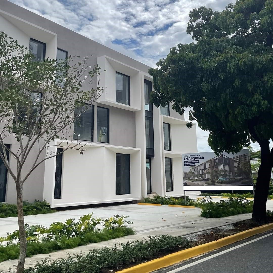 oficinas y locales comerciales - EDIFICIO CORPORATIVO EN ALQUILER Y VENTA EN GAZCUE 7