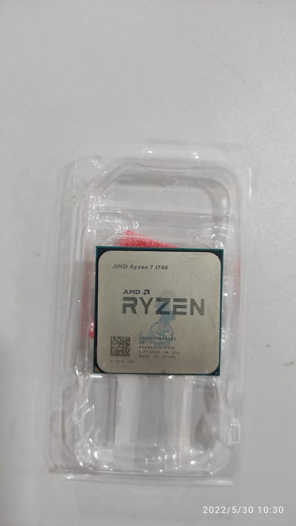 computadoras y laptops - AMD CPU Ryzen 7 1700 3.0GHz 8-Core YD1700BBM88AE