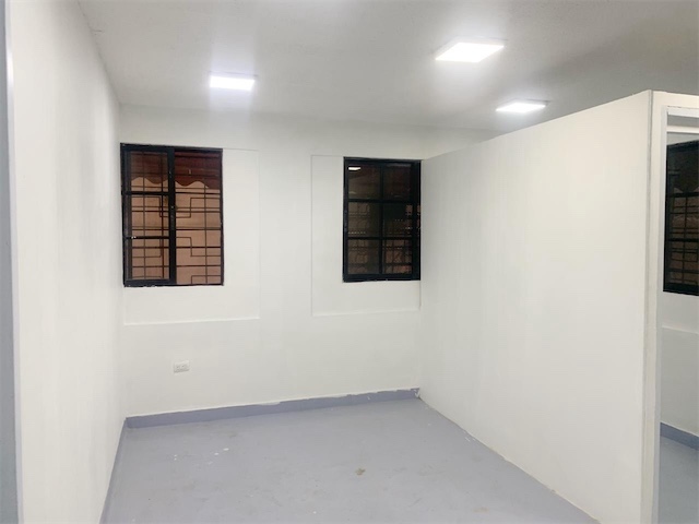 oficinas y locales comerciales - Local primer nivel amplio  10