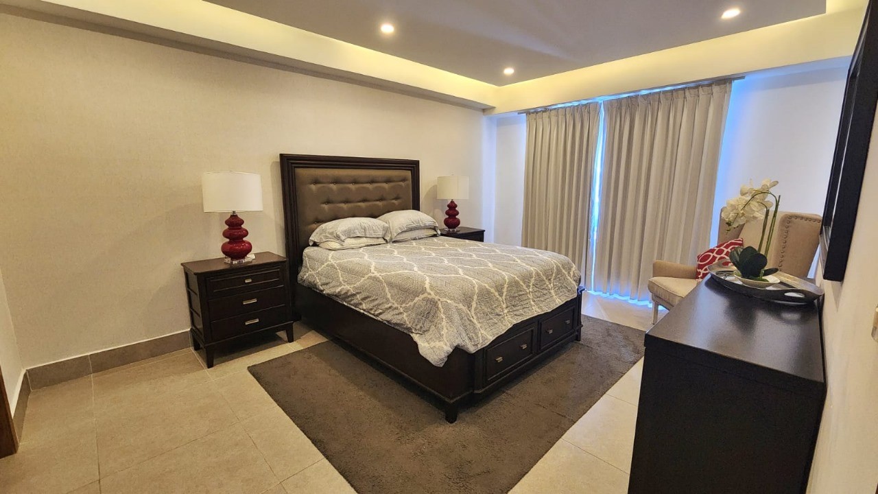 apartamentos - Apartamento en El Exclusivo Sector de Naco Totalmente Amueblado.   6