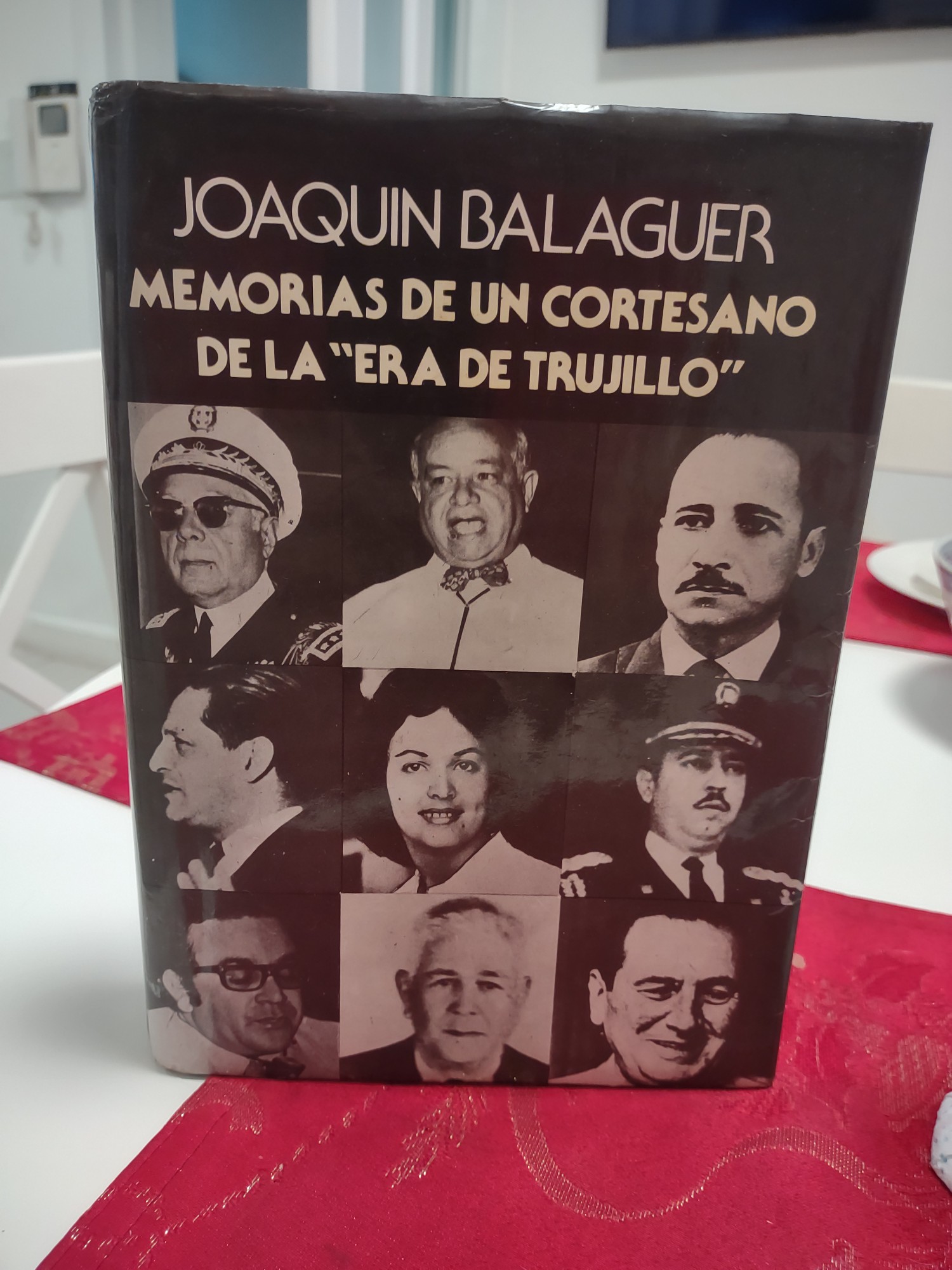 libros y revistas - Atencion coleccionistas vendo antiguo y famoso libro del Dr Joaquin Balaguer,