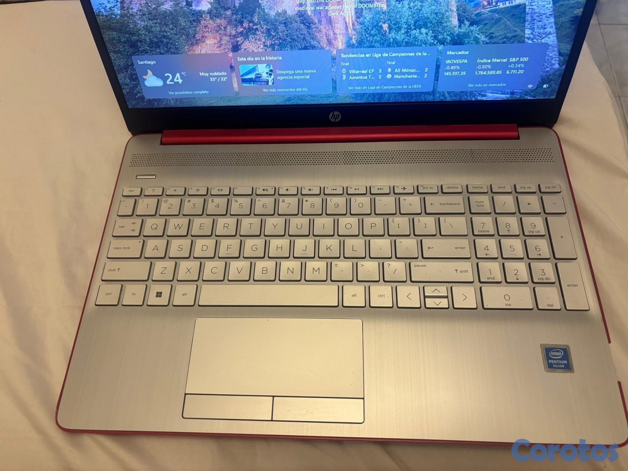 computadoras y laptops - HP 11 laptop prácticamente nueva! Si le interesa mi número es 829 205 6436 2