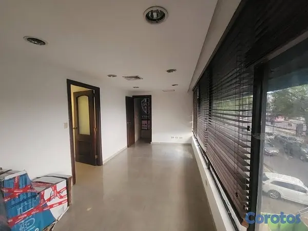 oficinas y locales comerciales - Alquiler en plaza comercial en Av, Winston Churchill 9