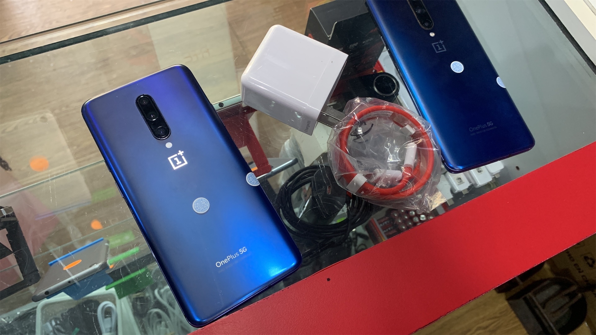 celulares y tabletas - One plus 7 pro 256GB 8 Ram 3