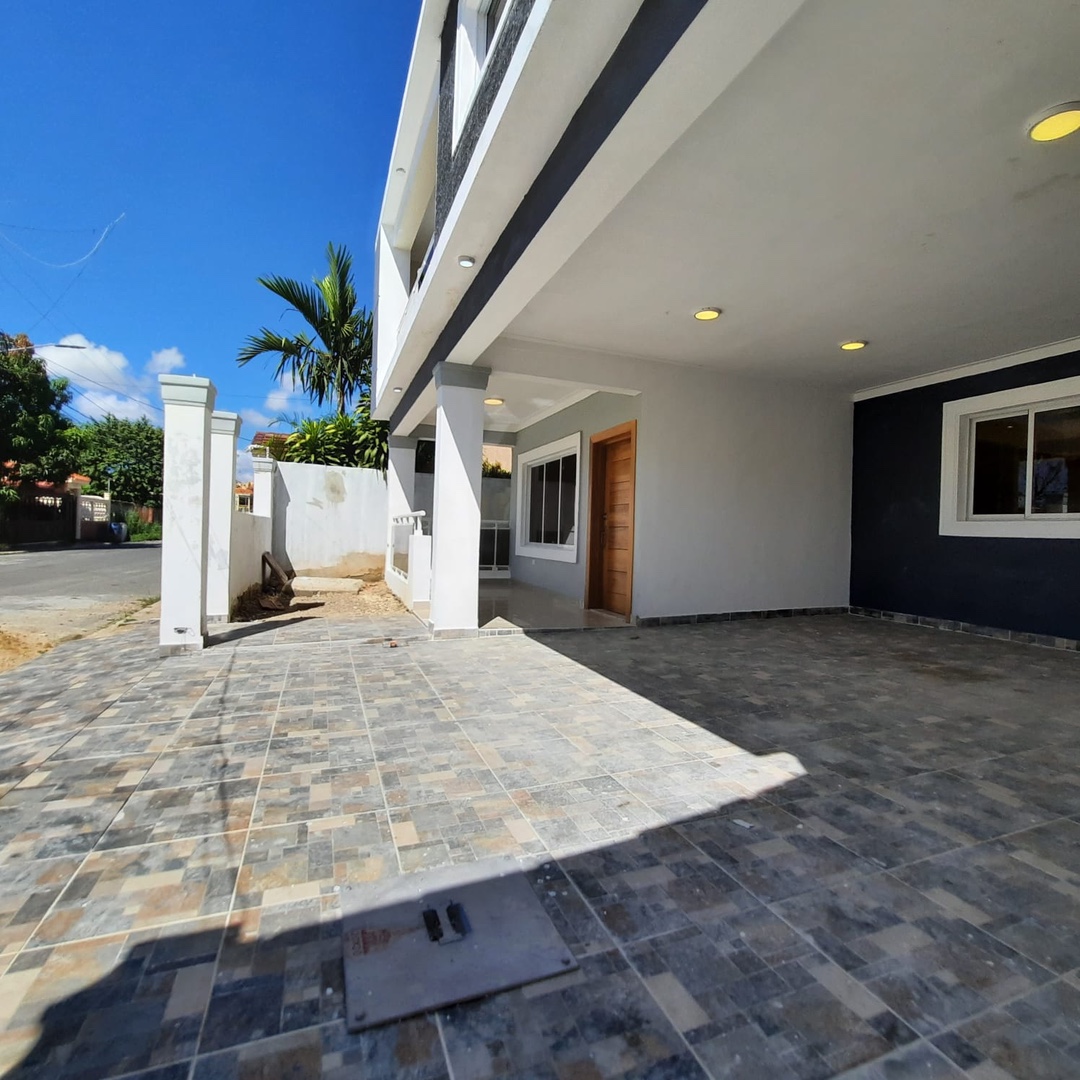 casas - Casa en la autopista de san Isidro prado oriental  9