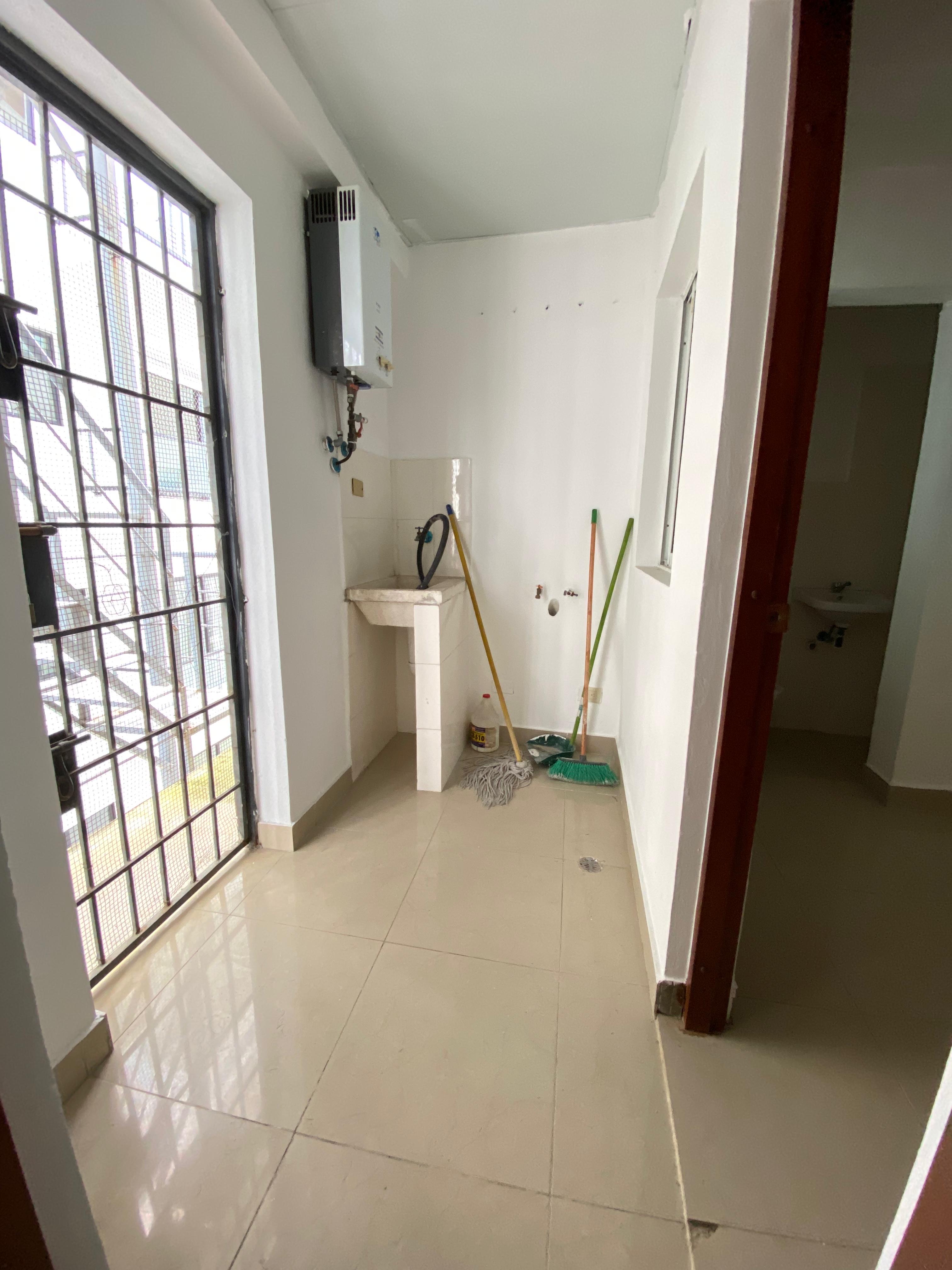 apartamentos - hermoso apartamento en zona céntrica en ensanche Julieta  5