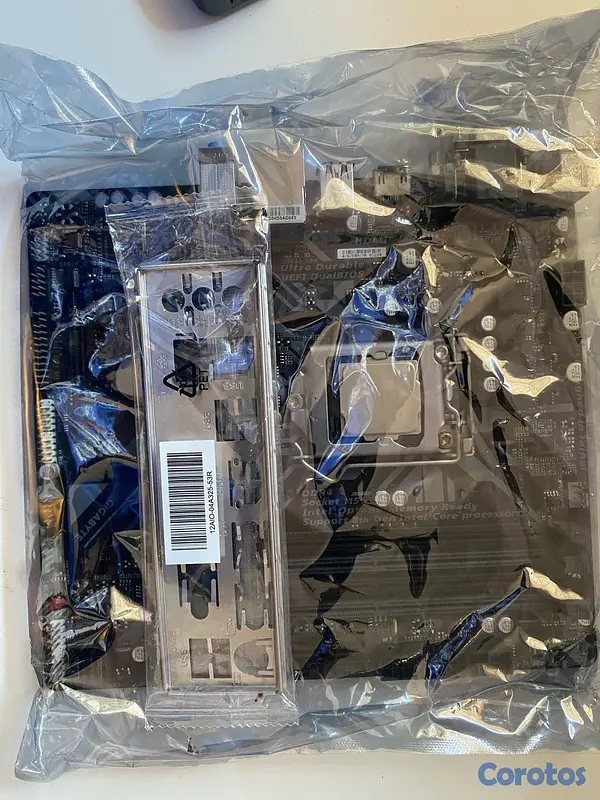 computadoras y laptops - COMBO MOTHERBOARD + PROCESADOR
B365M DS3H + i5 8600k 3.60 ghz boost 4.10 ghz 4