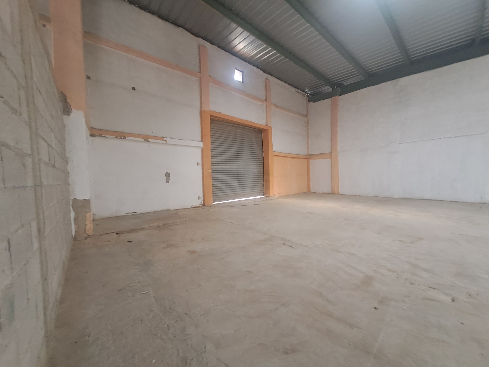 otros inmuebles - Alquilo  nave 800 mts av monumental con rampa  1