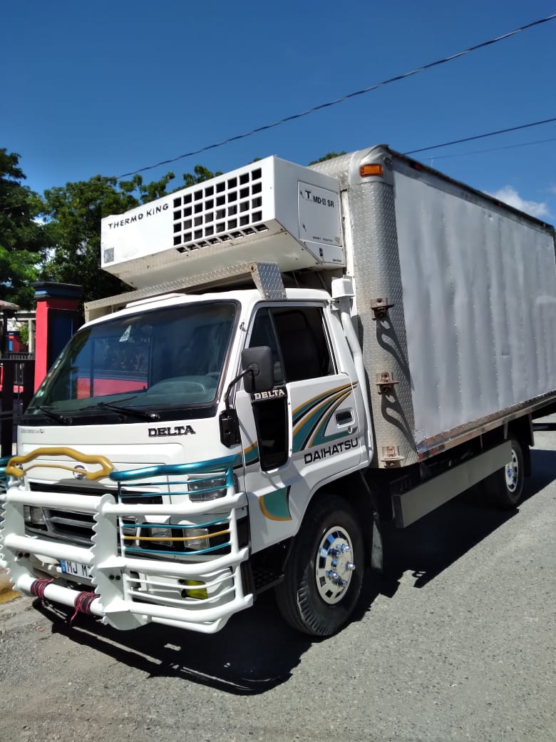 camiones y vehiculos pesados - Camión Daihatsu año 2005 En excelentes condiciones 