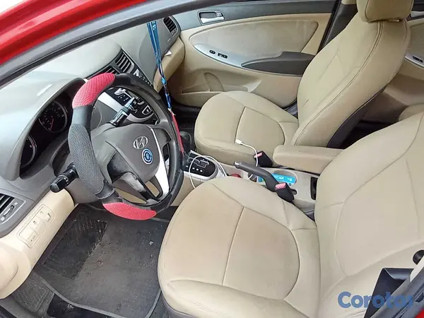 carros - 🔥 Hyundai Accent 2013 Automático 🔥 ¡RD$385,000 y A 4