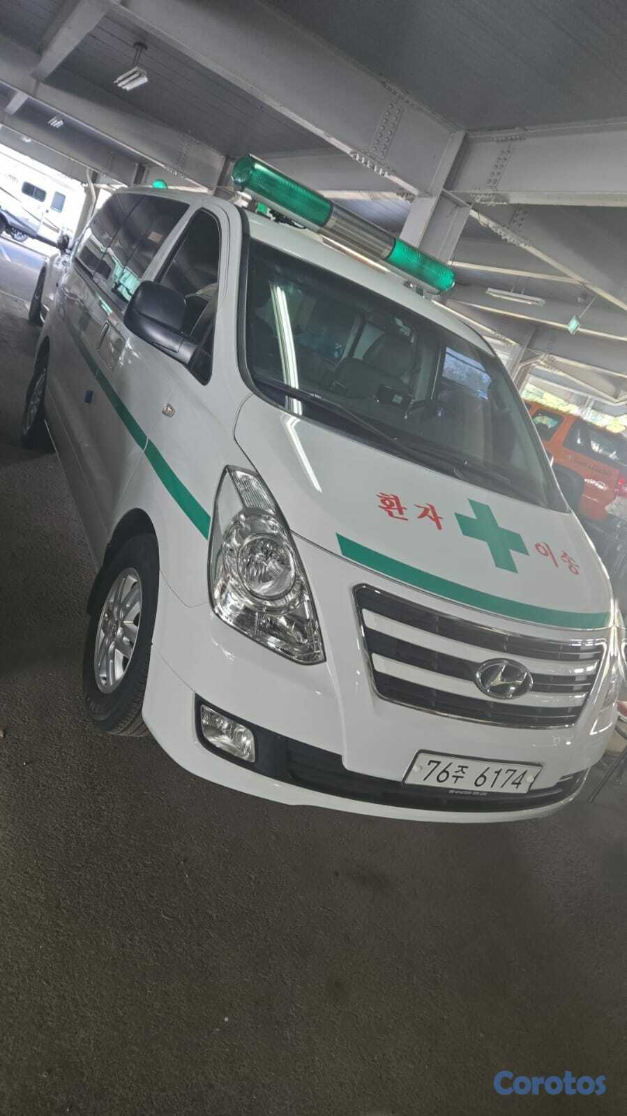 otros vehiculos - HYUNDAI GRAND STAREX  AMBULANCIA 2016 BLANCO 2