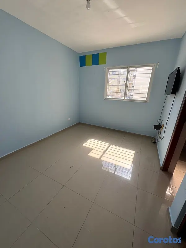 apartamentos - venta de apartamento 2do nivel con 2 parqueos en vista hermosa Santo Domingo  2