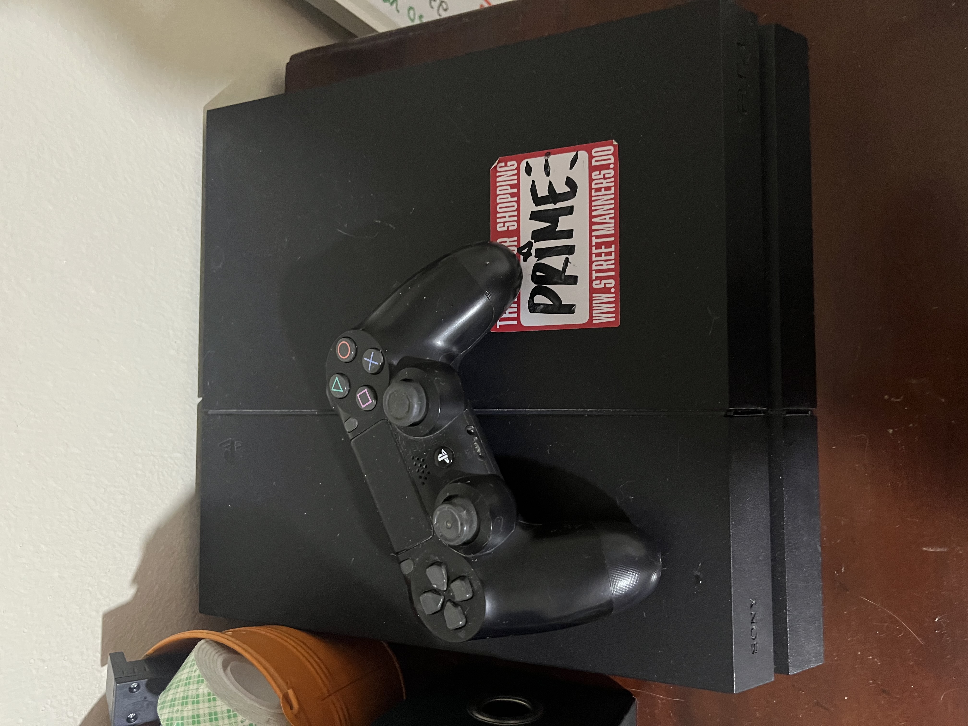 consolas y videojuegos - Se vende Play Station 4  0