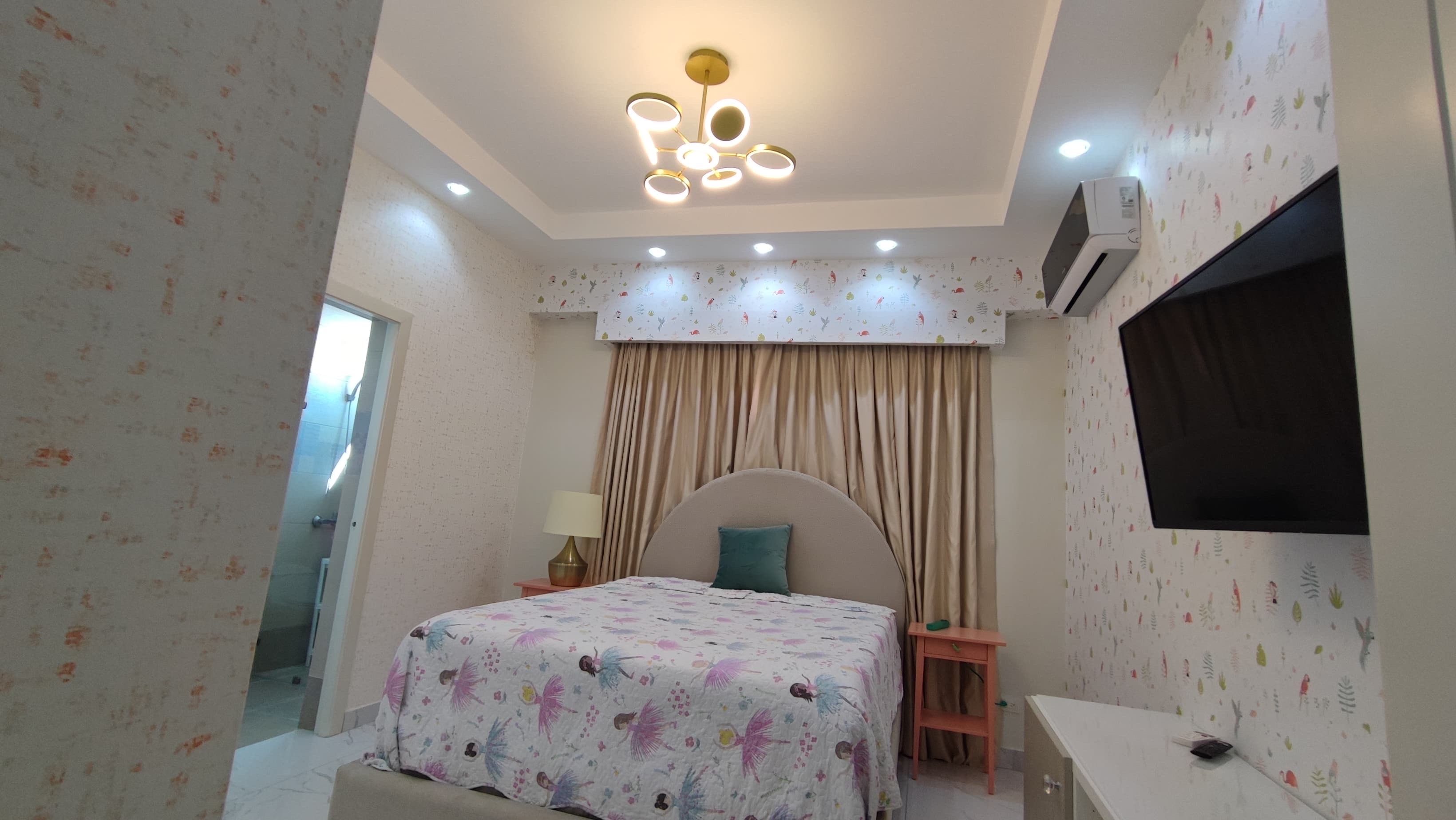 apartamentos - venta de penthouse amueblado con jacuzzi en Alma Rosa 1 Santo Domingo  4