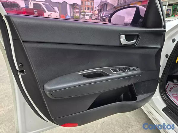 carros - KIA K5 2019 BLANCO  13