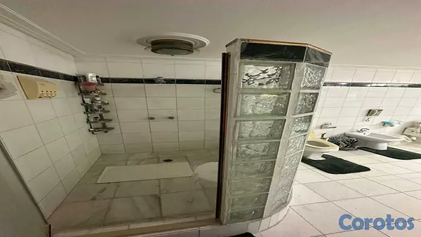 casas - Venta amplia casa con terreno de 2,100m2 9