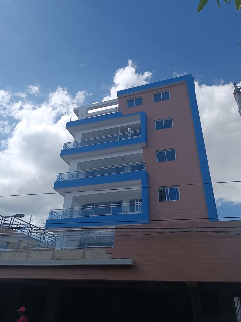 apartamentos - Venta de apartamento de 145mts en respaldo los 3 ojos Santo Domingo este 