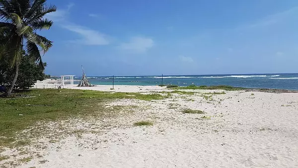 solares y terrenos - Juan Dolió - Frente playa - Terreno en venta 3