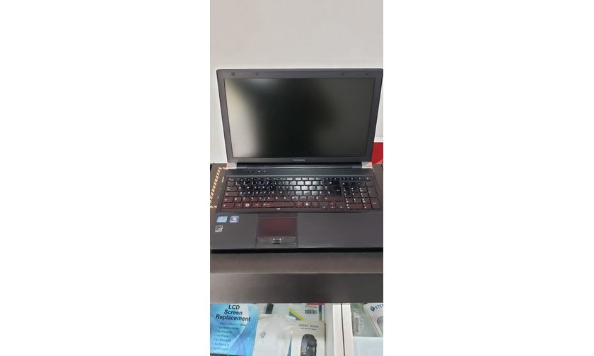 computadoras y laptops - Laptop Core i5 2nd Gen 4gb 250/320 HDD Adaptador Corriente Incluido 1