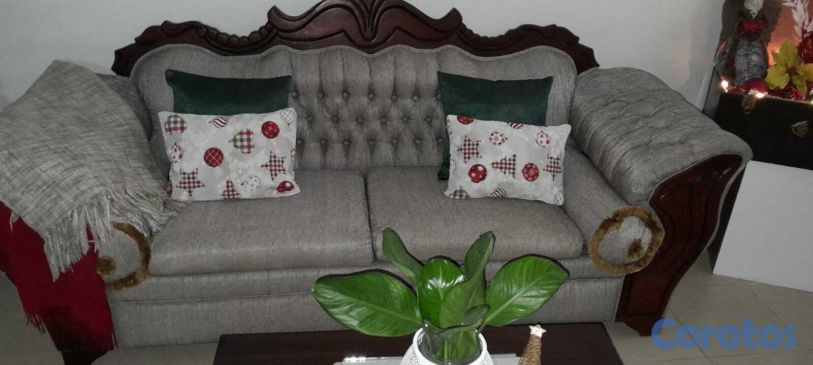 muebles y colchones - SOFA DE 3 PERSONAS Y COMERDOR 6 SILLAS 1